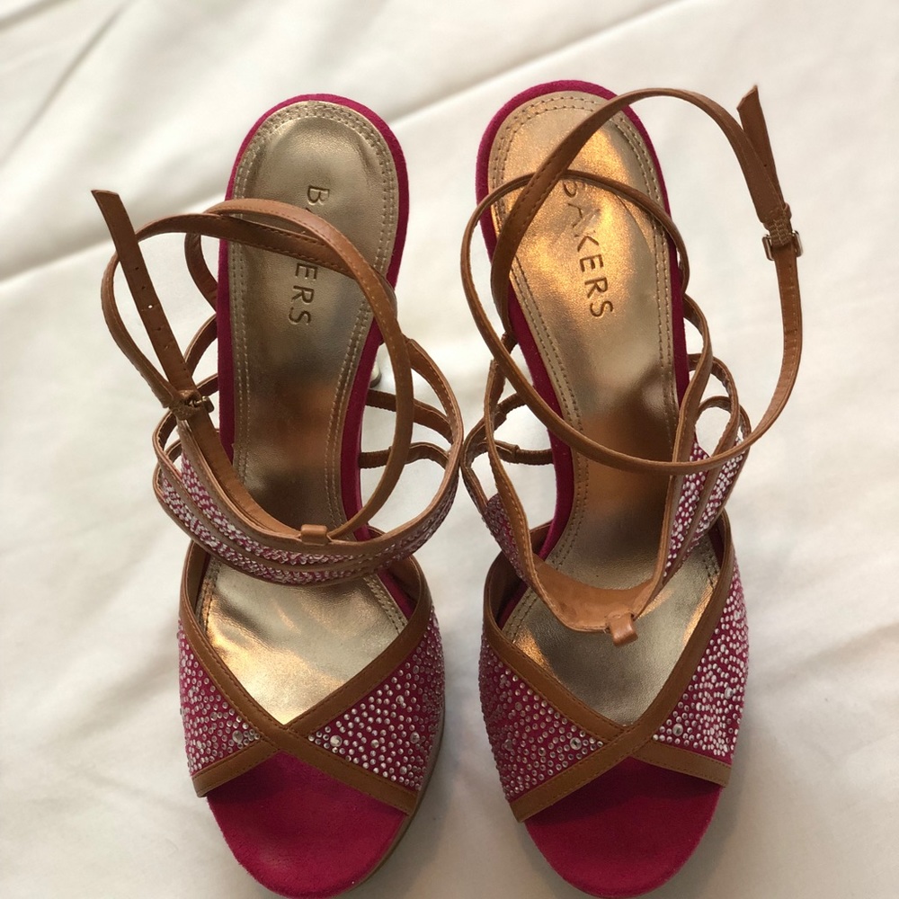 A bakers sandals - Picture 2 of 3